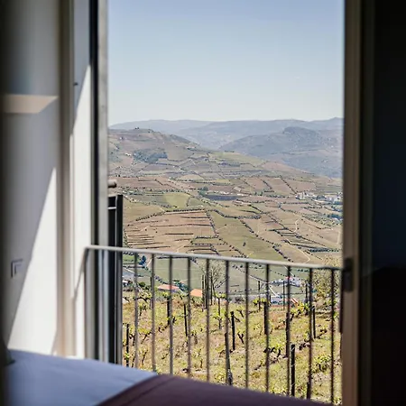 Casa Da Quinta De Santa Cruz - Douro Valley - By Rowdhouses