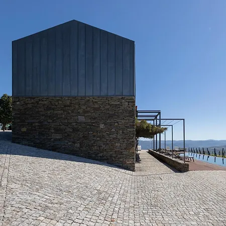 Quinta De Santa Cruz - Douro Land Hotel