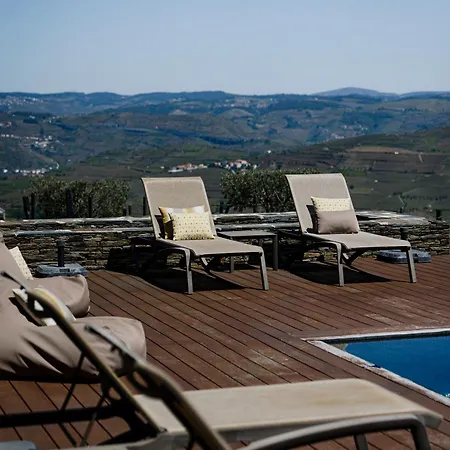 Hotel Casa Da Quinta De Santa Cruz - Douro Valley - By Rowdhouses *