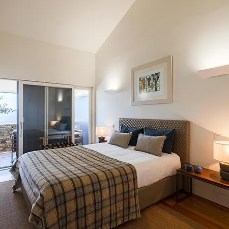 Casa Da Quinta De Santa Cruz - Douro Valley - By Rowdhouses Peso da Régua