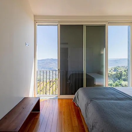 Casa Da Quinta De Santa Cruz - Douro Valley - By Rowdhouses *