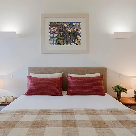 Hotel Casa Da Quinta De Santa Cruz - Douro Valley - By Rowdhouses