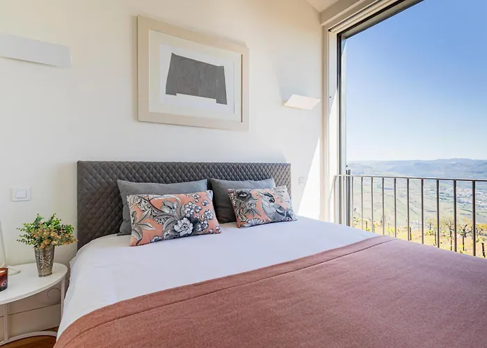 Hotel Quinta De Santa Cruz - Douro Land