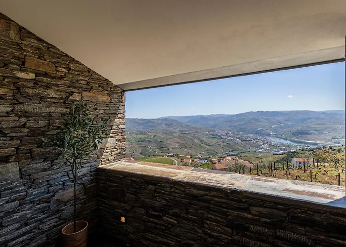 Hotel Quinta De Santa Cruz - Douro Land