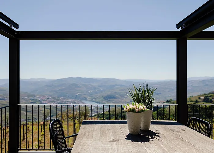 Quinta De Santa Cruz - Douro Land * Peso da Régua