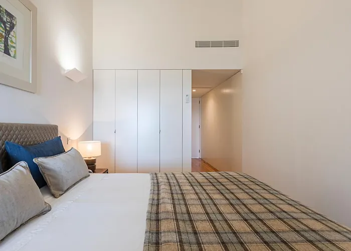 Quinta De Santa Cruz - Douro Land Hotel